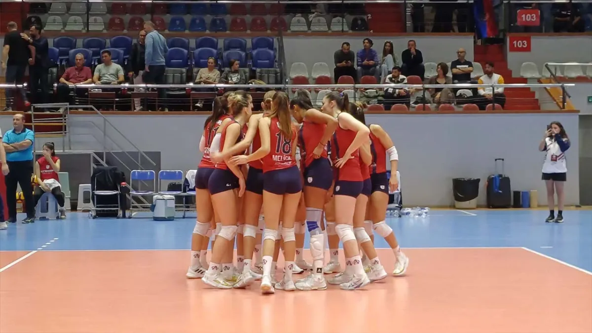 Altınordu filede İBB Spor Kulübü’ne kaybetti haberinin görseli