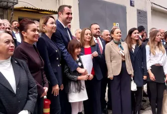 CHP İzmir'de Güç dönemi: Yeni başkan mazbatasını aldı!