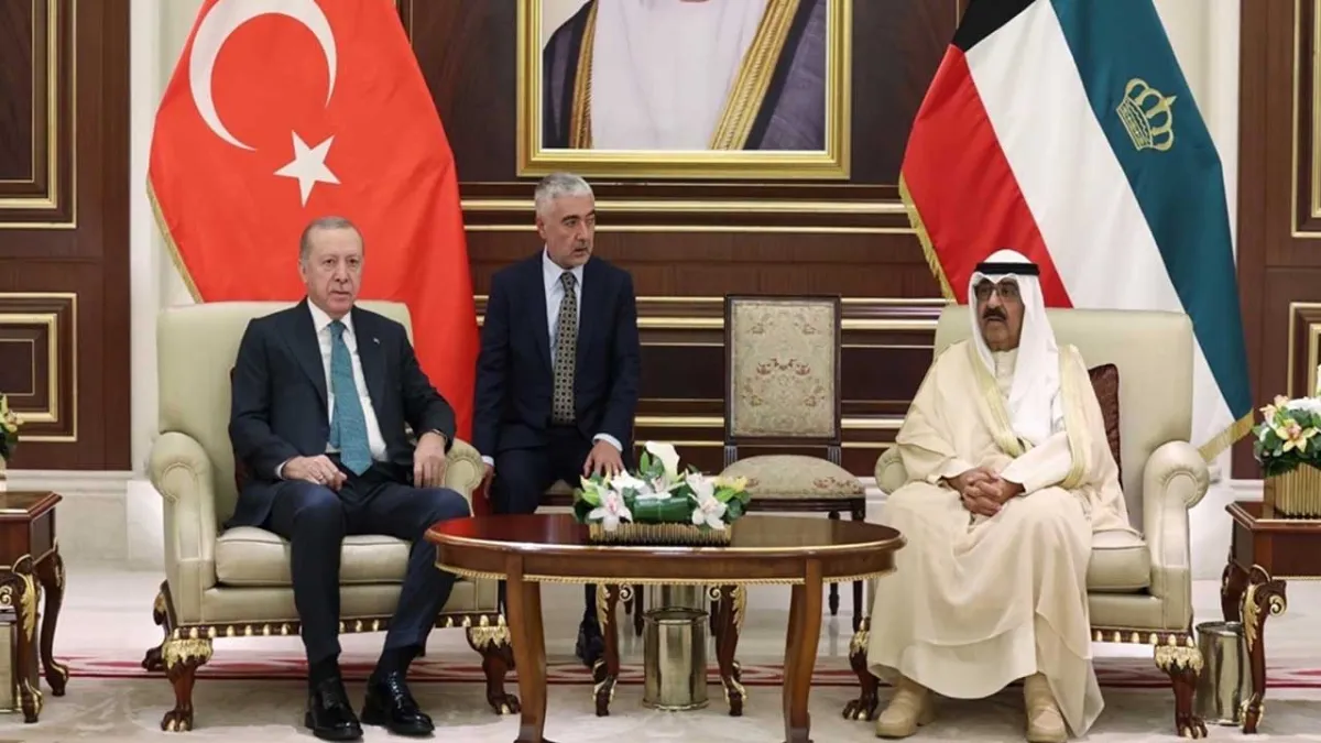 Cumhurbaşkanı Erdoğan'dan Kuveyt Emiri’ne Togg hediyesi: İki ülke arasında 4 kritik anlaşma imzalandı haberinin görseli