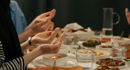 İslâm âleminin gözü bu tarihlerde: Üç ayların başlangıç tarihi netleşti!