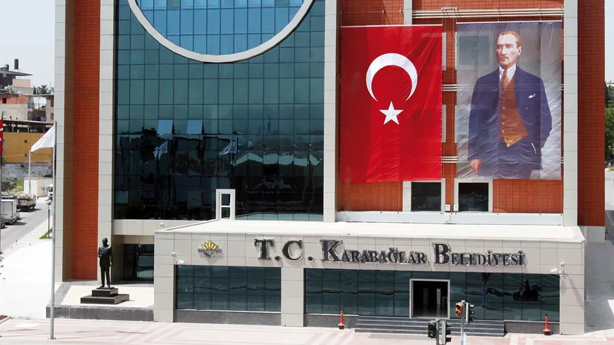 Karabağlar Belediyesi’nden TOKİ projesi açıklaması: Yargı süreci bitmeden inşaata başlanamaz haberinin görseli