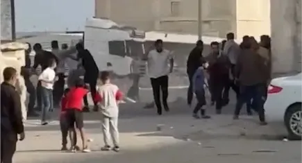 Komşu kavgası can aldı: 1 ölü,12 yaralı