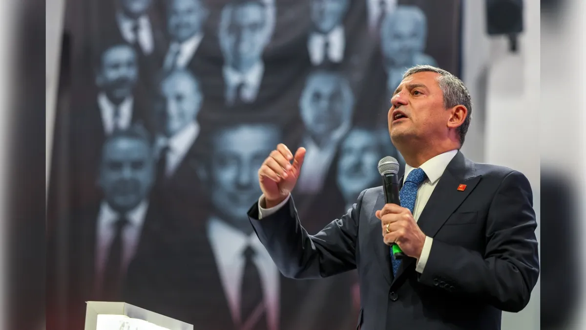 Özgür Özel: Kadın teğmenler hedef alınıyor haberinin görseli