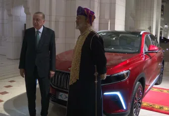 Cumhurbaşkanı Erdoğan'dan Umman Sultanı Heysem bin Tarık'a Togg hediyesi