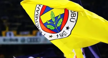 Fenerbahçe’de radikal dönüşüm: Orta sahanın lideri kulübeye hapsoldu! İşte nedeni..