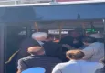 İETT otobüsünde gergin anlar:Şöförün kafasına yumruk attı