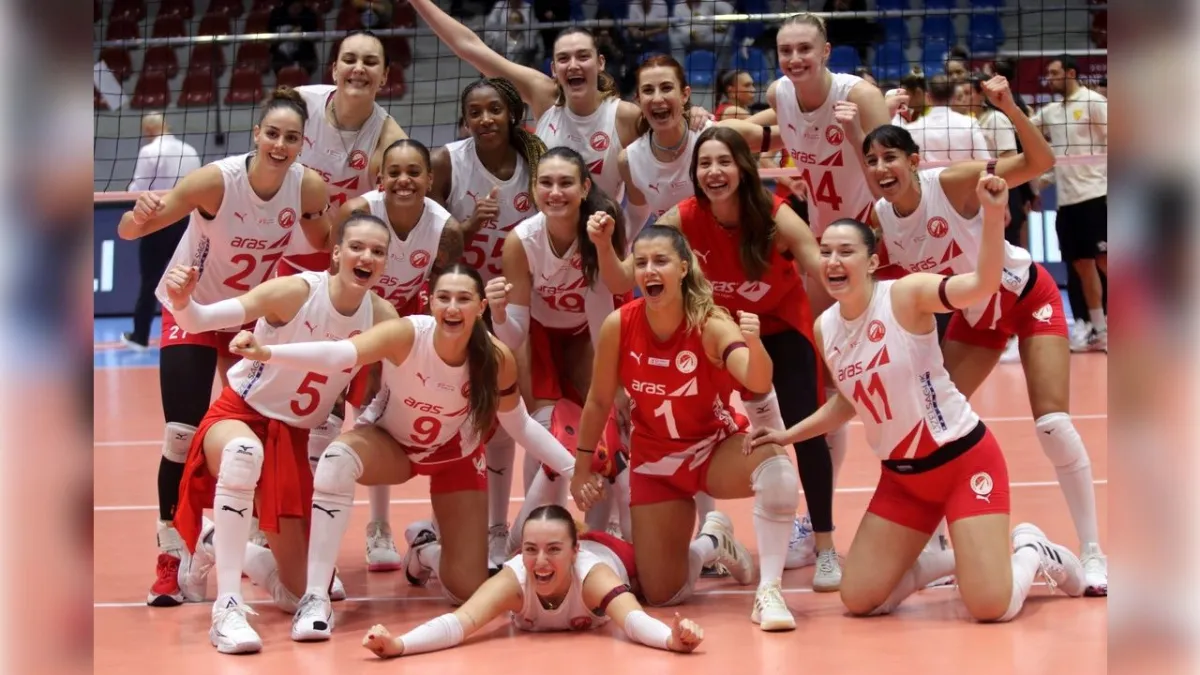 İzmir derbisini Aras Kargo kazandı haberinin görseli
