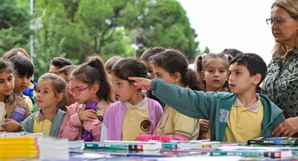 İzmir Kitap Fuarı, edebiyat ve sanatı Kültürpark’ta buluşturuyor