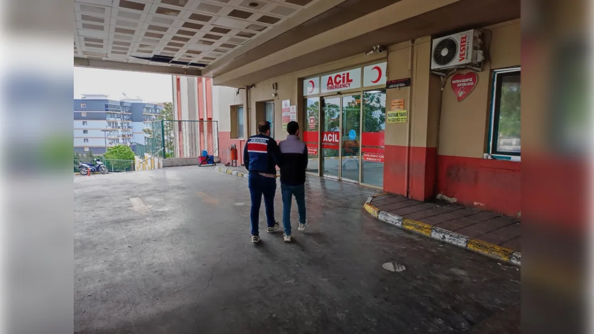 İzmir merkezli 16 ilde DEAŞ operasyonu: 18 gözaltı haberinin görseli