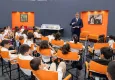 Başkan Tugay’dan miniklere okuma saati sürprizi