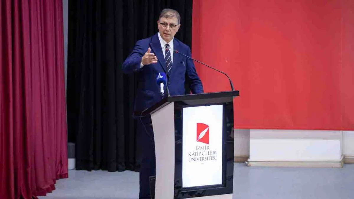Başkan Tugay Sosyal İnovasyon ve Veri Analitiği Kongresi'nde konuştu haberinin görseli
