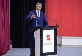 Başkan Tugay Sosyal İnovasyon ve Veri Analitiği Kongresi'nde konuştu