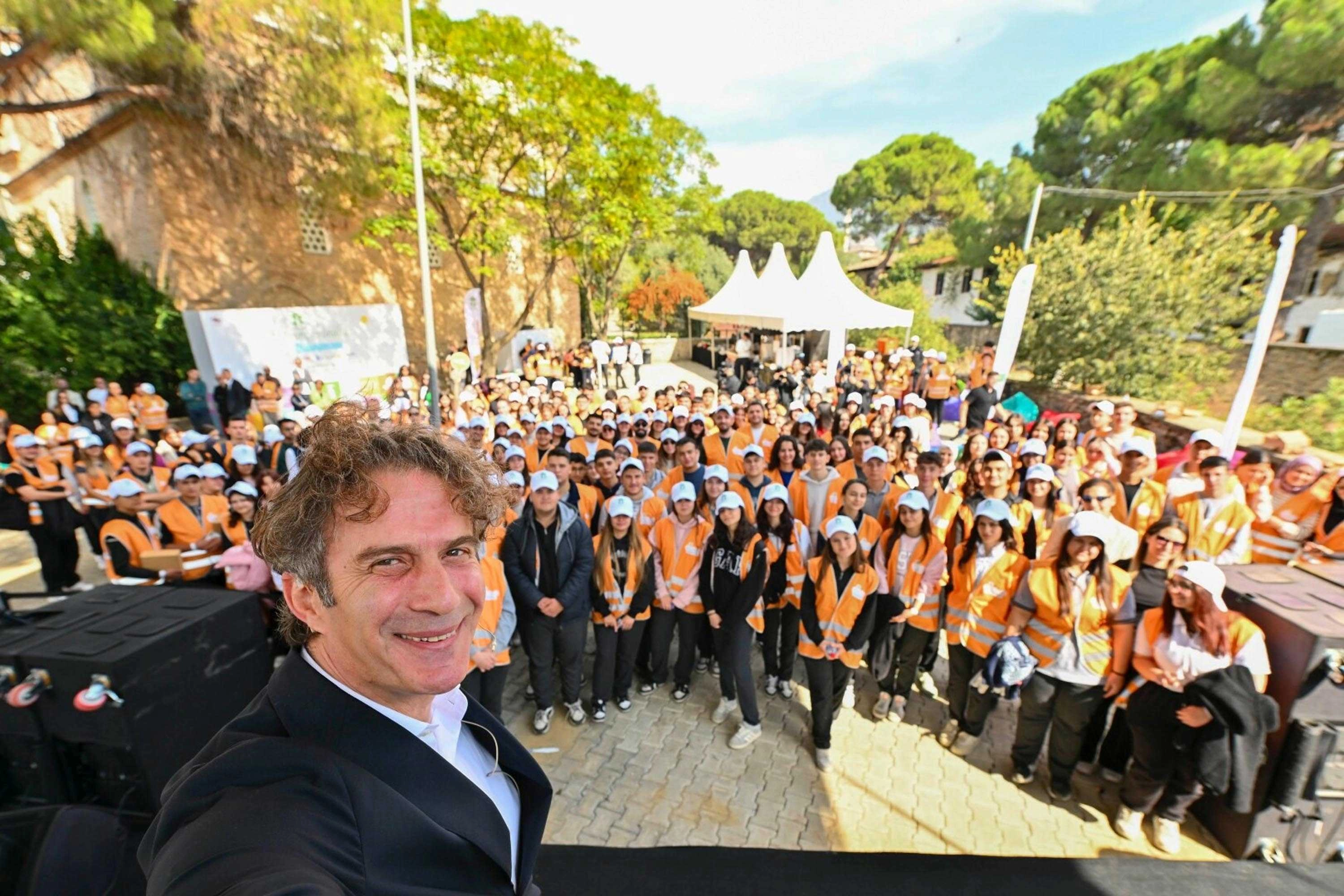 Birgi Köyü, Genç Gönüllülerle Sürdürülebilir Turizme Ev Sahipliği Yaptı başlıklı video haberin görseli