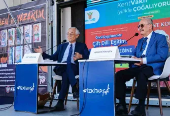 İzmir Kitap Fuarı’nda Büyükerşen ve Çağlayan’dan gençlere ilham dolu söyleşi