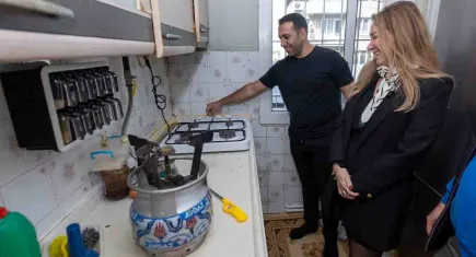 Konak’ta doğal gaz sevinci: Ulubatlı’da ilk doğal gaz ateşi yandı