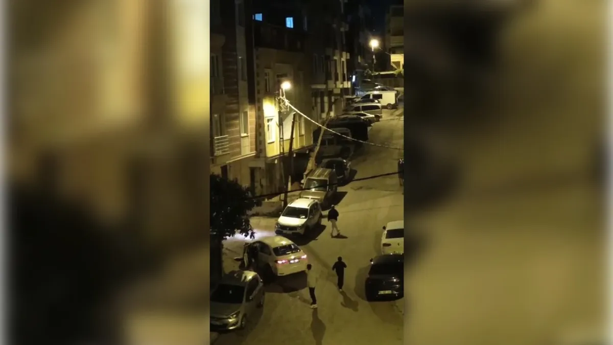 Sancaktepe’de ‘kız kaçırma’ kavgası: 3 ölü, 1 yaralı! haberinin görseli
