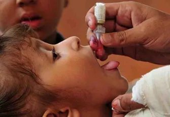 Uzmanından polio virüsü uyarısı: Çocuk felci her an kapımızı çalabilir