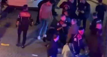 Zeytinburnu'nda bıçaklı kavga: Bir ölü, iki yaralı