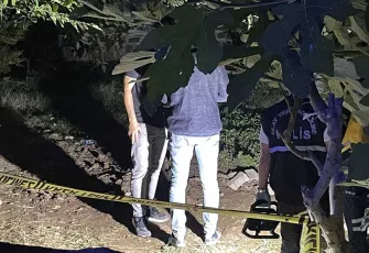 Fidan dikmek isteyen çocuklar dehşetle karşılaştı: Topraktan bebek cesedi çıktı