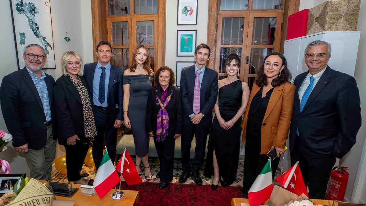 İtalyan Dostluk ve Kültür Derneği’nden Gençlere İtalya’da eğitim için yeni rehberlik merkezi haberinin görseli