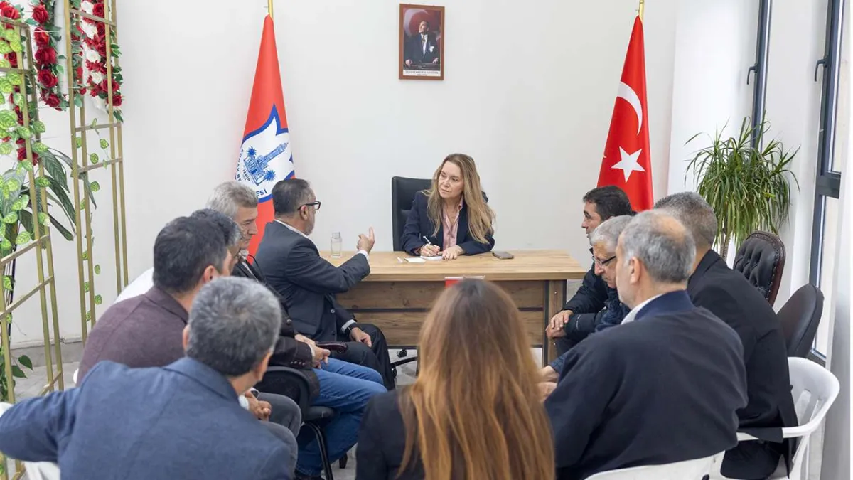 Konak’ta ‘Komşu Buluşmaları’ devam ediyor: Başkan Mutlu, Beştepeler’de komşularıyla buluştu haberinin görseli