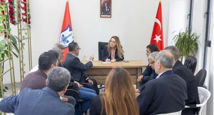 Konak’ta ‘Komşu Buluşmaları’ devam ediyor: Başkan Mutlu, Beştepeler’de komşularıyla buluştu