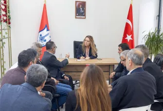 Konak’ta ‘Komşu Buluşmaları’ devam ediyor: Başkan Mutlu, Beştepeler’de komşularıyla buluştu