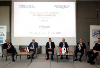 Tekstil ve hazır giyim sektörü İzmir’de geleceğini konuştu
