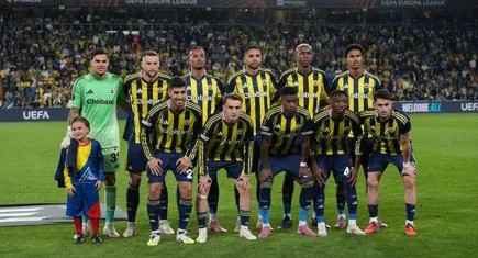 Yapay zeka açıkladı! Fenerbahçe'nin Stuttgart zaferi sonrası son 16 ihtimali şok etti: İşte o kritik yüzde