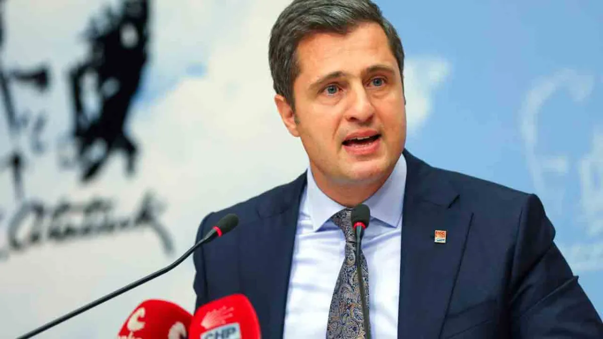 Yücel’den casusluk soruşturmasına tepki: Şirazesi kaymış sistemden ne hukuk beklenir ne adalet haberinin görseli