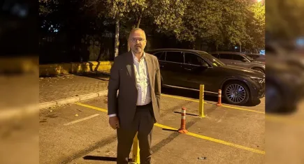 Alsancak’taki park çilesine Yıldız’dan ‘Zihni Sinir Belediyeciliği’ tepkisi