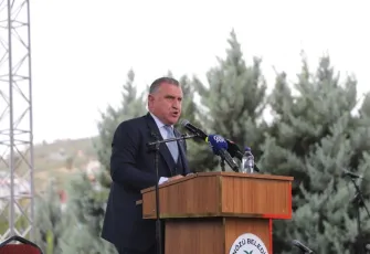 Bakan Bak: “Hatay, Cumhurbaşkanı Erdoğan’ın liderliğinde yeniden ayağa kalkıyor”