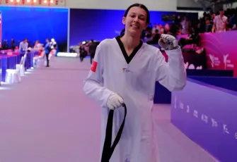 Dünya Tekvando Şampiyonası'nda tarihi başarı: 19'luk Elif Sude Akgül sakat sakat gümüş kazandı!