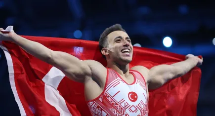 İzmir’in gururu Adem Asil dünya ikincisi oldu