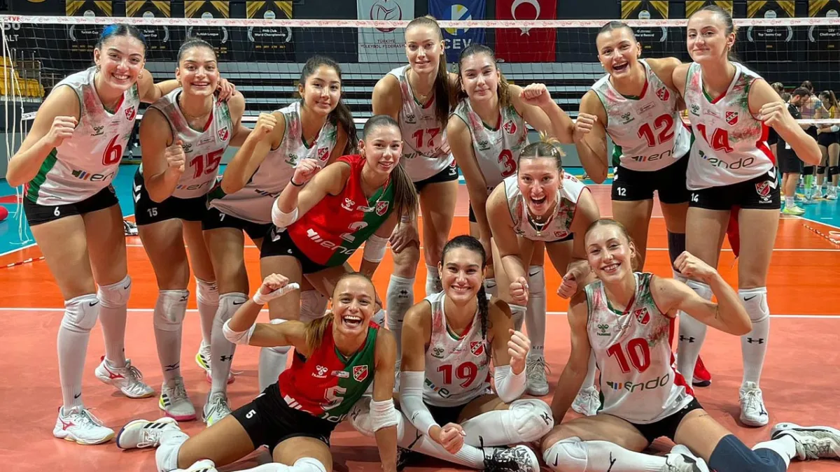 Lider Karşıyaka, Eczacıbaşı deplasmanında haberinin görseli