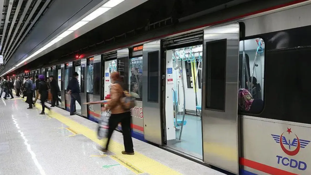 Marmaray'da intihar! Üsküdar istasyonunda yaşanan olay seferleri durdurdu haberinin görseli