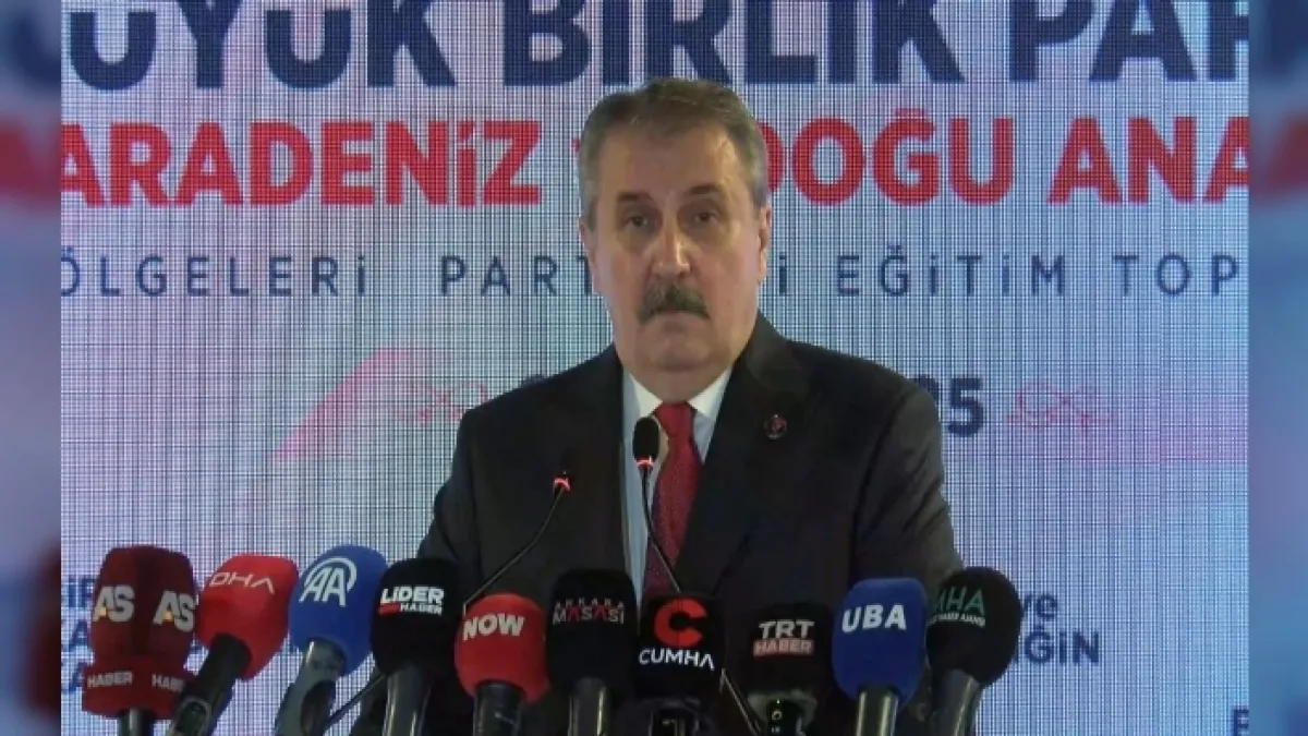 Mustafa Destici'den Irak hükümetine acil çağrı: "Türkmenlere saldırılar durdurulsun!" haberinin görseli
