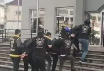 Tire'de iş yerine silahlı saldırı