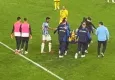 Trabzonspor -  Eyüpspor maçında korku dolu anlar: Bileği dönen oyuncu hastaneye kaldırıldı