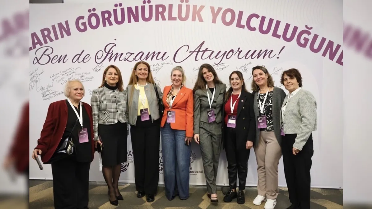 Uluslararası Çeşme Kadın Liderler Zirvesi kapılarını açtı haberinin görseli