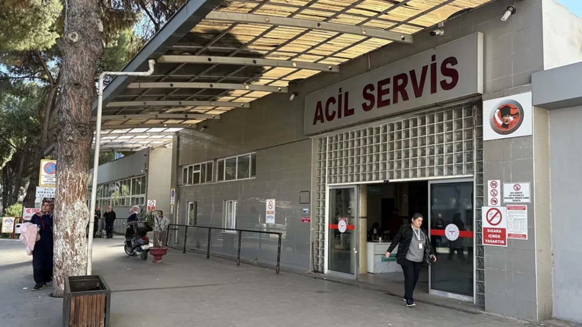 Aydın Atatürk Devlet Hastanesi'nde gıda zehirlenmesi: 60 personel acil servise başvurdu haberinin görseli