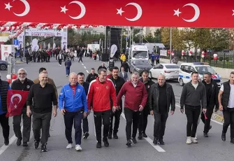 Bakan Bak: Gençlerimizi spora daha fazla yöneltmemiz lazım