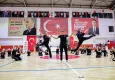 Bayraklılılar dans gecesinde buluştu