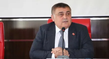 CHP'den istifa etmişti: O belediye başkanı hangi partiye geçiyor?