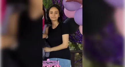 Hiranur toprağa verildi: Acılı anne baba ayakta durmakta güçlük çekti