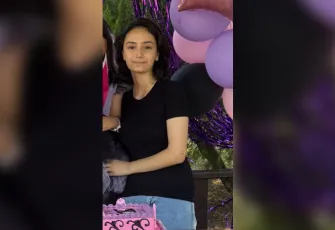 Hiranur toprağa verildi: Acılı anne baba ayakta durmakta güçlük çekti