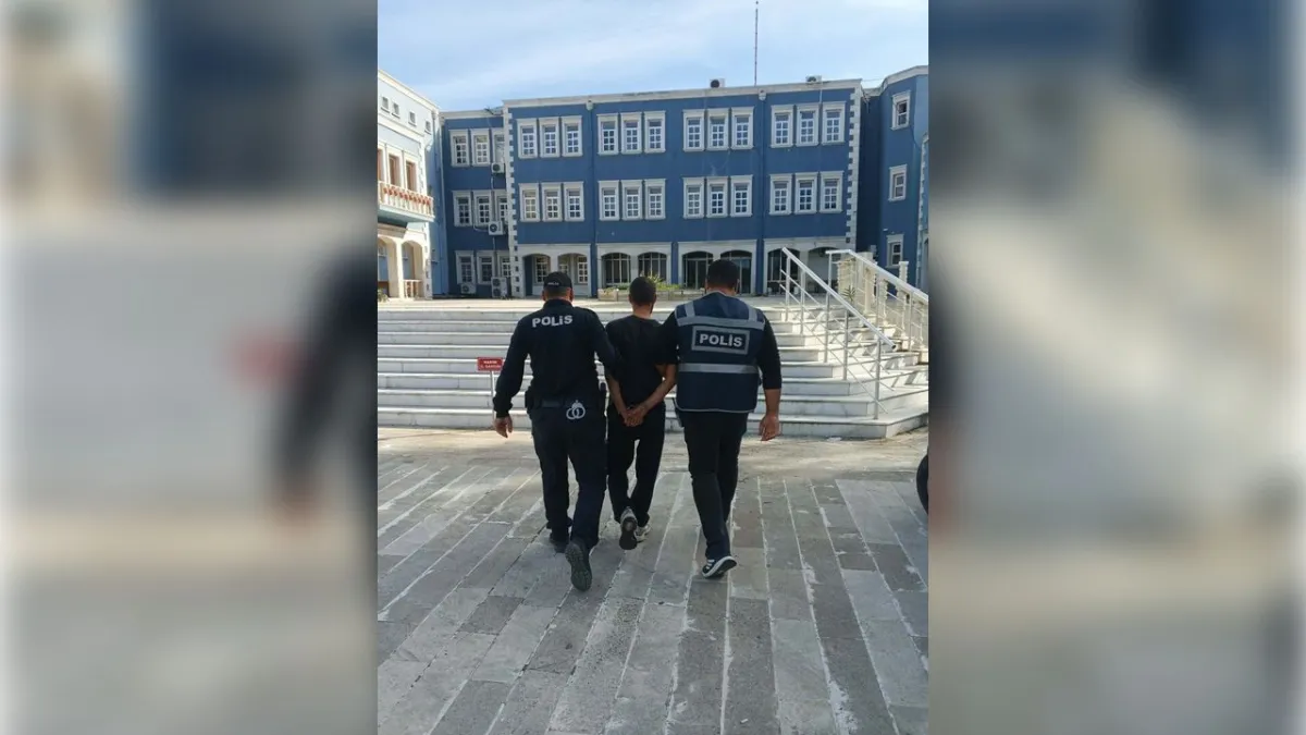İzmir haber: Büfeciyi darbedip, hırsızlık yapan şüpheliler yakalandı haberinin görseli