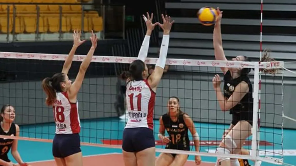Kaf-Kaf kazandı, Altınordu VakıfBank’a direnemedi haberinin görseli