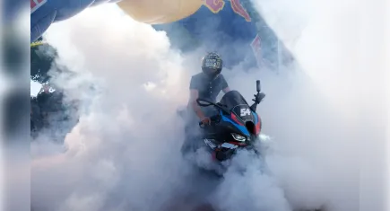 Toprak Razgatlıoğlu coşkuyla karşılandı