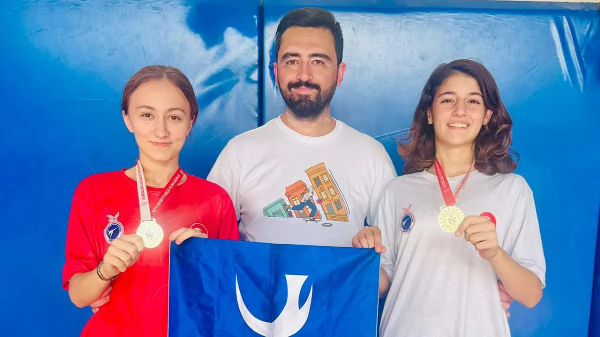 Aliağalı Taekwondoculardan Cumhuriyet Bayramı’nda çifte şampiyonluk haberinin görseli